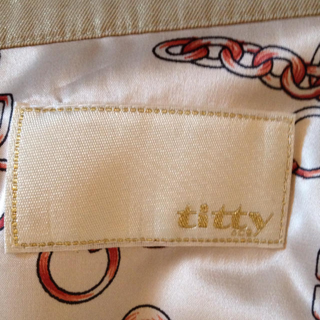 titty&co(ティティアンドコー)のtity&coワンピ風トレンチコート レディースのジャケット/アウター(トレンチコート)の商品写真