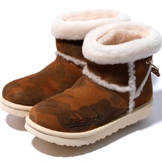 アベイシングエイプ(A BATHING APE)のBAPE CLASSIC MINI
    UGG A BATHING APE(ブーツ)