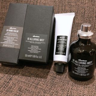 コスメキッチン(Cosme Kitchen)のダヴィネス オイ ヘアパフュームのみ(ヘアケア)