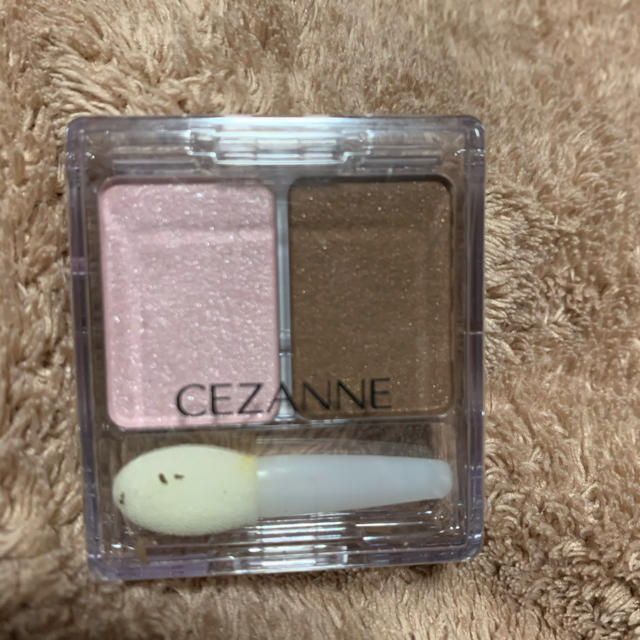 CEZANNE（セザンヌ化粧品）(セザンヌケショウヒン)のセザンヌ　CEZANNE ツーカラアイシャドウ　ピンクブラウン コスメ/美容のベースメイク/化粧品(アイシャドウ)の商品写真