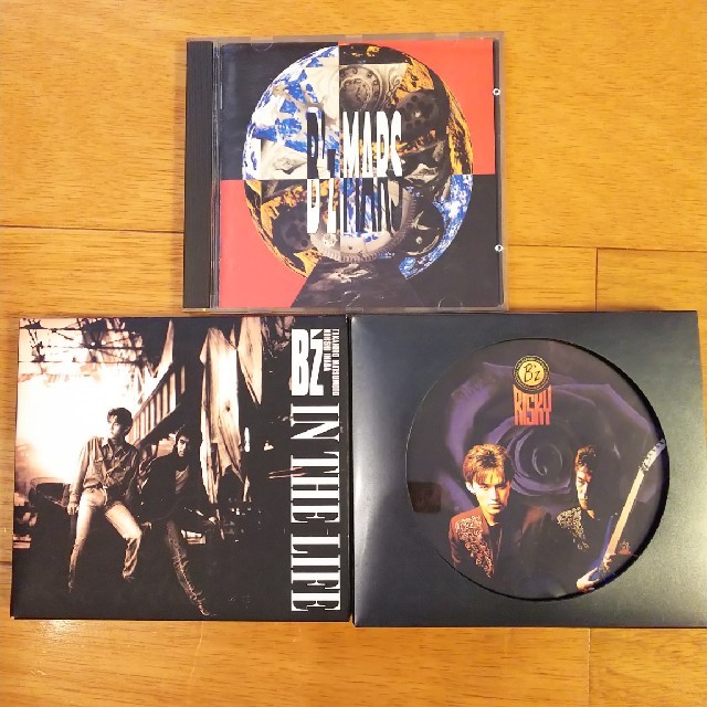 B'z  CD3枚セット エンタメ/ホビーのCD(ポップス/ロック(邦楽))の商品写真