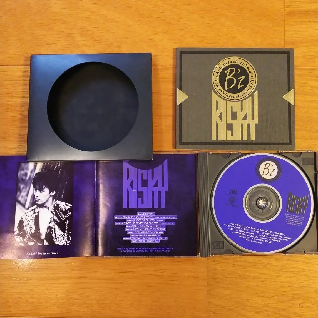 B'z  CD3枚セット エンタメ/ホビーのCD(ポップス/ロック(邦楽))の商品写真