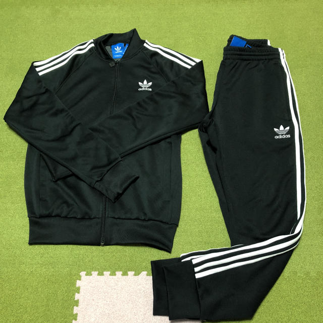 Adidas original 限定上下セット