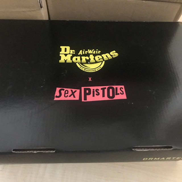 Dr.Martens(ドクターマーチン)のDR．MARTENS ドクターマーチン 8ホールブーツ セックス・ピストルズ メンズの靴/シューズ(ブーツ)の商品写真