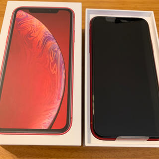 アイフォーン(iPhone)のiPhoneXR 64gb red 赤　新品未使用 simフリー(スマートフォン本体)
