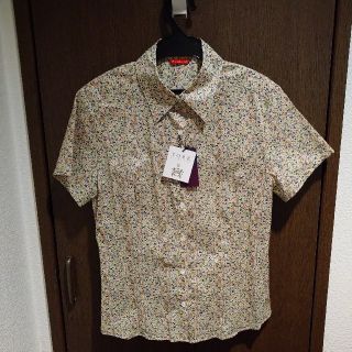 ヨークランド(Yorkland)のヨークランド リバティシャツ 花柄シャツ 新品未着用(シャツ/ブラウス(半袖/袖なし))