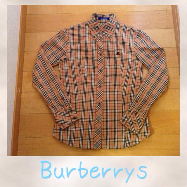BURBERRY(バーバリー)の☆らら様 8月27日までお取り置き☆ レディースのトップス(シャツ/ブラウス(長袖/七分))の商品写真