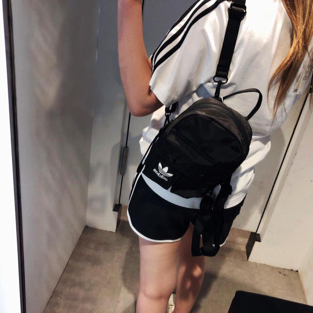 adidas(アディダス)のadidas Originals アディダスオリジナルス BACKPACK レディースのバッグ(リュック/バックパック)の商品写真