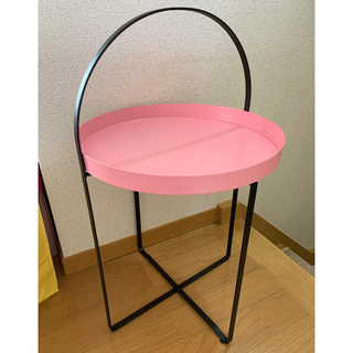 フライングタイガー  テーブル サイドテーブル(コーヒーテーブル/サイドテーブル)