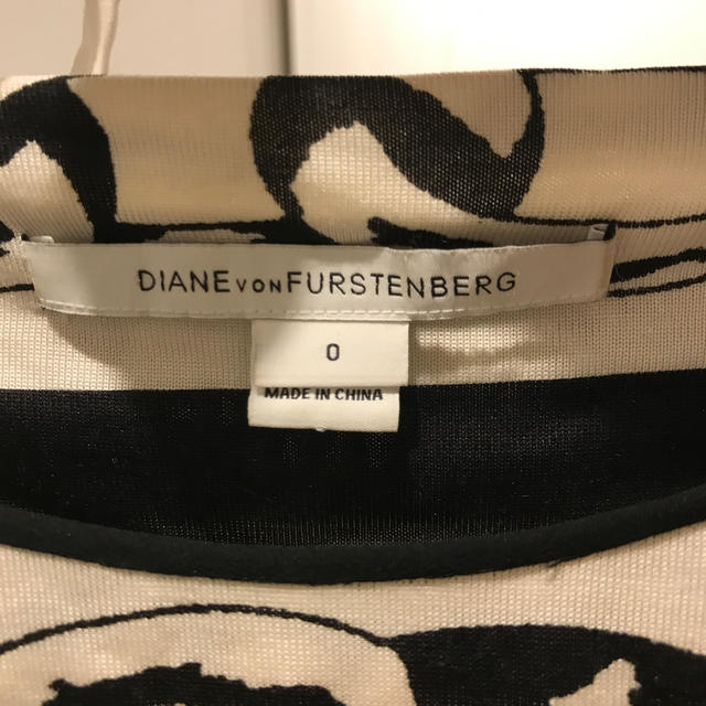 DIANE von FURSTENBERG(ダイアンフォンファステンバーグ)のお値下げしました。美品　ダイアンフォンファステンバーグ ワンピース レディースのワンピース(ひざ丈ワンピース)の商品写真