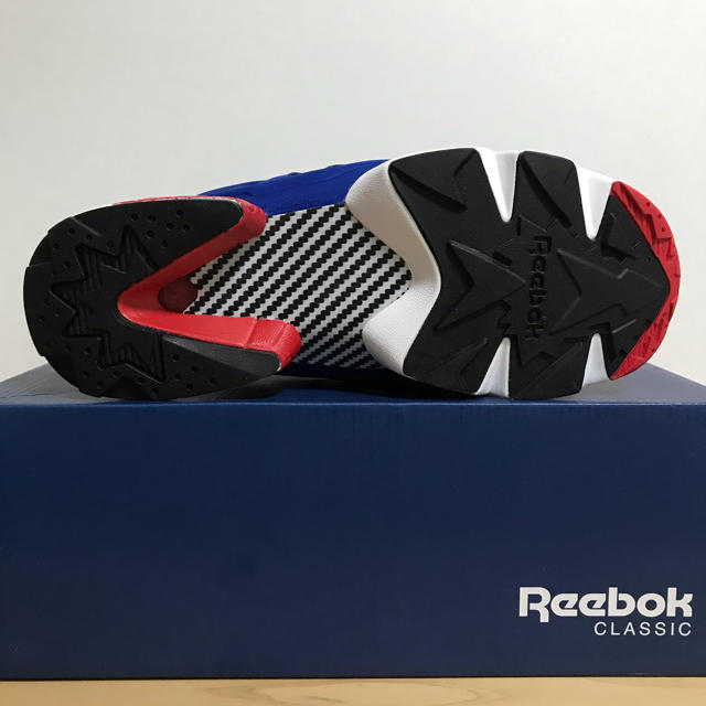 Reebok(リーボック)のリーボック インスタ ポンプフューリー OG 28cm メンズの靴/シューズ(スニーカー)の商品写真