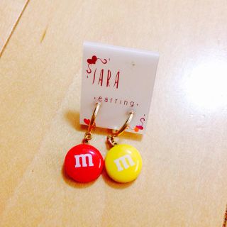 ウィゴー(WEGO)のm&m's イヤリング(イヤリング)