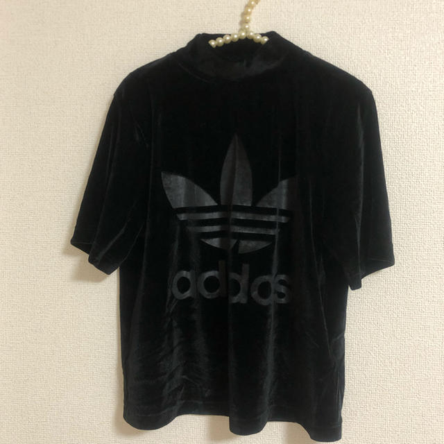 adidas(アディダス)のベロアトップス★adidas originals レディースのトップス(Tシャツ(半袖/袖なし))の商品写真