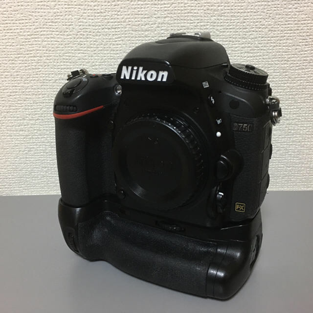 Nikon(ニコン)のNikon D750 縦グリ・箱付セット スマホ/家電/カメラのカメラ(デジタル一眼)の商品写真