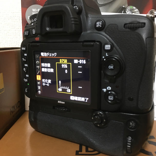 Nikon(ニコン)のNikon D750 縦グリ・箱付セット スマホ/家電/カメラのカメラ(デジタル一眼)の商品写真