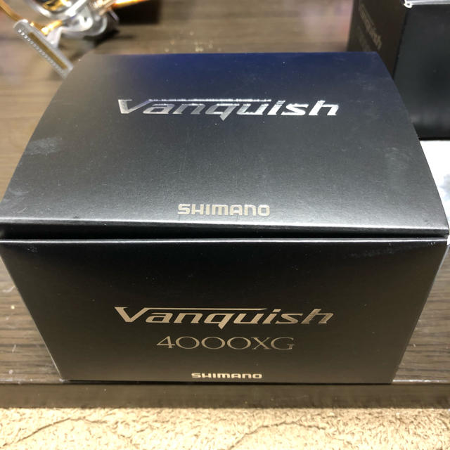 シマノ ヴァンキッシュ 4000XG 新品未使用 シマノ ヴァンキッシュ 4000XG 新品未使用