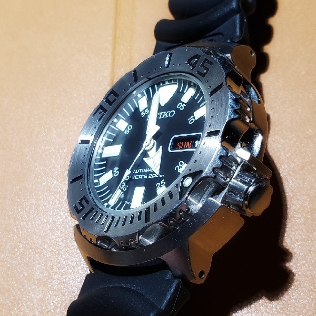 SEIKO - SEIKO ブラックモンスターの通販 by volume_vox9's shop SEIKO - SEIKO ブラックモンスターの通販 by volume_vox9's shop