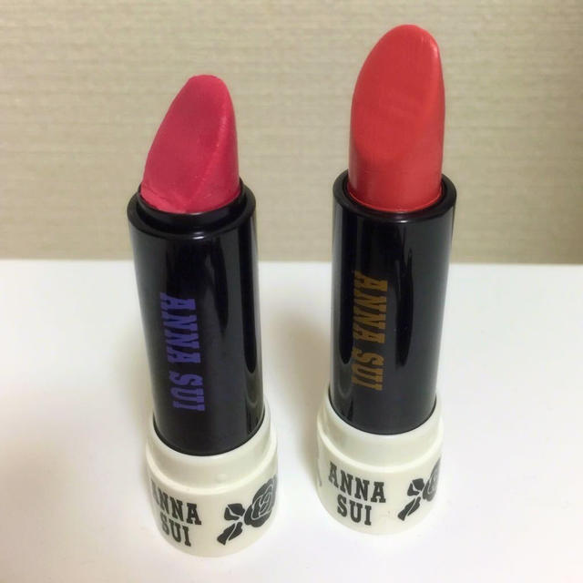 ANNA SUI(アナスイ)の【限定品】アナスイ リップ2本セット コスメ/美容のベースメイク/化粧品(口紅)の商品写真