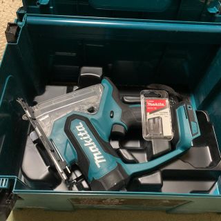 マキタ(Makita)のマキタ 充電式 ボードカッター SD180 本体 箱 替刃(工具/メンテナンス)