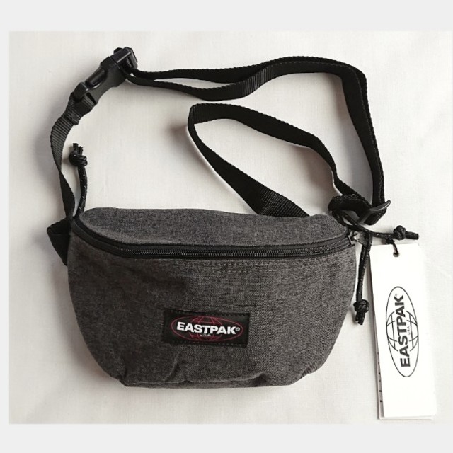 EASTPAK(イーストパック)のイーストパック ボディーバッグ SPRINGER EK074 ブラックデニム レディースのバッグ(ボディバッグ/ウエストポーチ)の商品写真