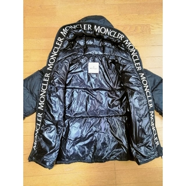 MONCLER(モンクレール)の【新品】MONCLER MONTCLA モンクレール モンクラー 2  ブラック メンズのジャケット/アウター(ダウンジャケット)の商品写真