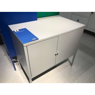 イケア(IKEA)のLIXHULT リックスフルト キャビネット, メタル, グレー(棚/ラック/タンス)