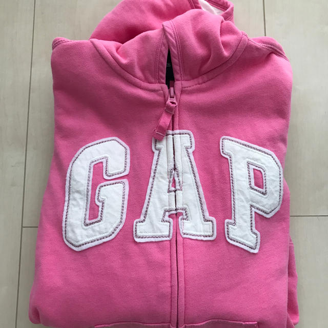 GAP Kids(ギャップキッズ)のギャップ  キッズ  パーカー  150センチ キッズ/ベビー/マタニティのキッズ服女の子用(90cm~)(ジャケット/上着)の商品写真