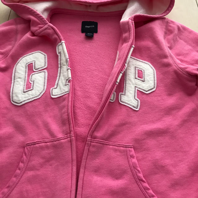 GAP Kids(ギャップキッズ)のギャップ  キッズ  パーカー  150センチ キッズ/ベビー/マタニティのキッズ服女の子用(90cm~)(ジャケット/上着)の商品写真