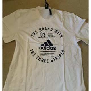 アディダス(adidas)のadidasのTシャツ(Tシャツ/カットソー(半袖/袖なし))