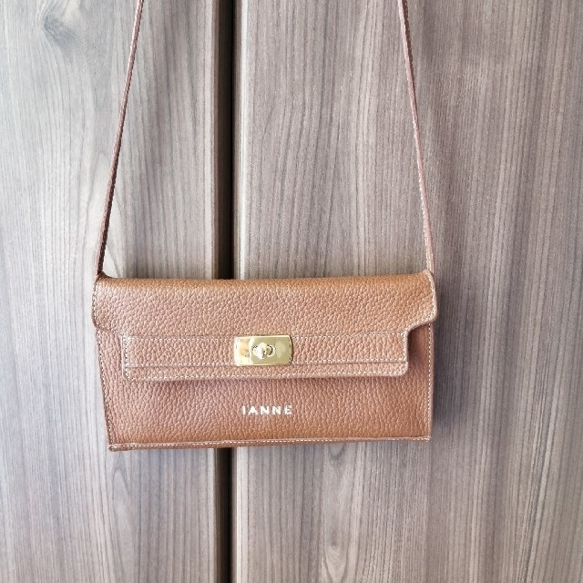 イアンヌ　ＩＡＮＮＥショルダーバッグ✨美品 レディースのバッグ(ショルダーバッグ)の商品写真