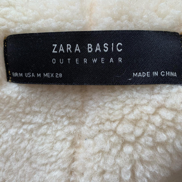 ZARA(ザラ)のzaraのアウター レディースのジャケット/アウター(ブルゾン)の商品写真