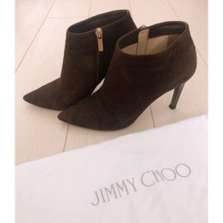 ジミーチュウ(JIMMY CHOO)の【早い者勝ち】ジミーチュウ　スエードブーティー　ブーツ(ブーティ)