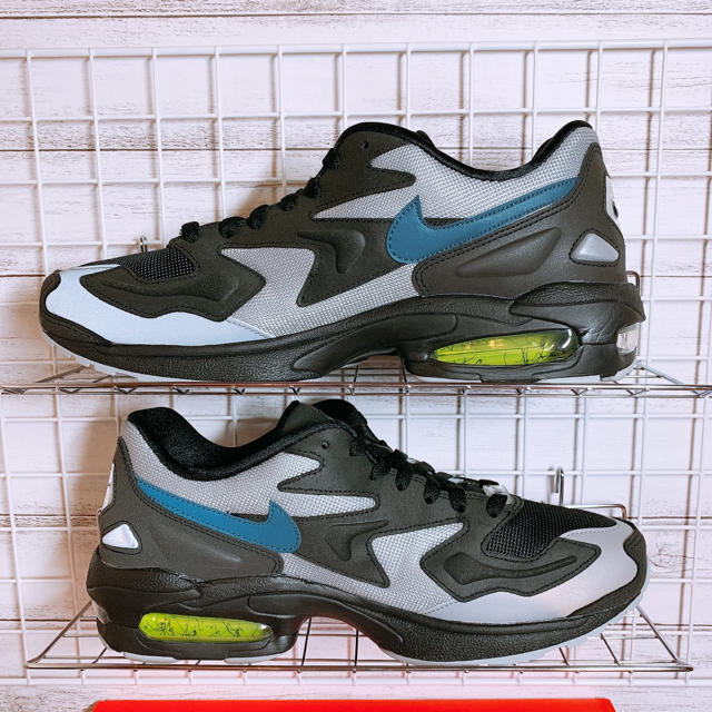 NIKE(ナイキ)の【新品・海外限定】NIKE AIRMAX2 LIGHT サンダーストーム 28㎝ メンズの靴/シューズ(スニーカー)の商品写真