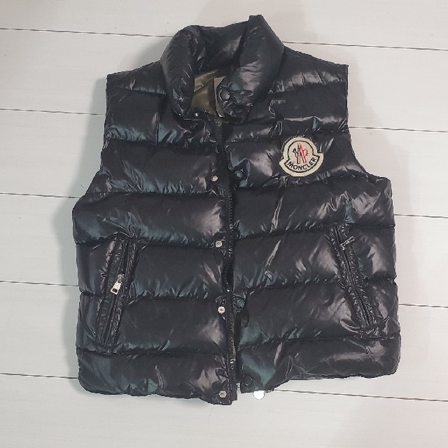 MONCLER(モンクレール)のモンクレール　ダウンベスト メンズのジャケット/アウター(ダウンベスト)の商品写真