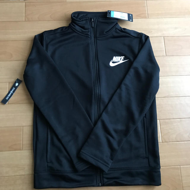 NIKE(ナイキ)の新品未使用　NIKE ジャージ　上 キッズ/ベビー/マタニティのキッズ服男の子用(90cm~)(その他)の商品写真