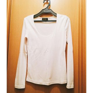 アンズ(ANZU)の春服 ANZU】 白 ロンT コットン100% キレイ目 インナー(Tシャツ(長袖/七分))