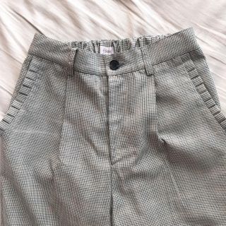 フラワー(flower)のflower charming check pants(カジュアルパンツ)