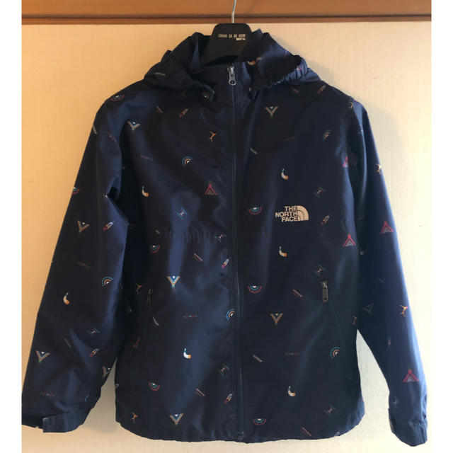 THE NORTH FACE(ザノースフェイス)のTHE NORTH FACE ナイロンジャケット キッズ/ベビー/マタニティのキッズ服男の子用(90cm~)(ジャケット/上着)の商品写真