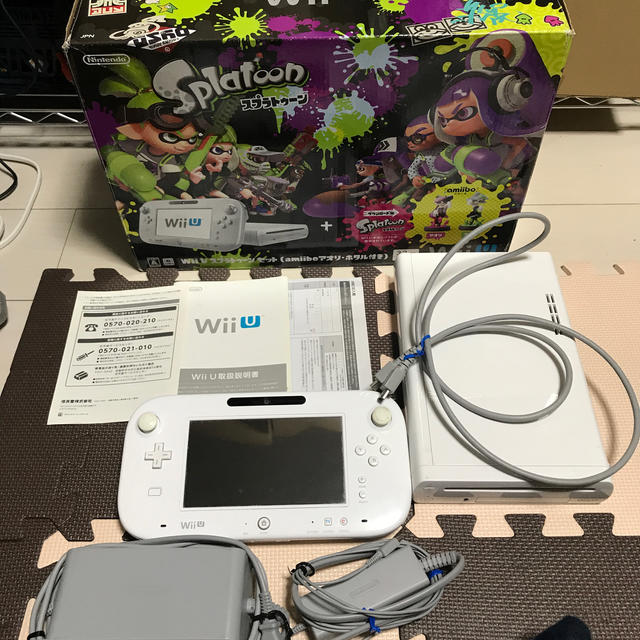 Wii U(ウィーユー)のwiiu 32GB スプラトゥーン 本体  エンタメ/ホビーのゲームソフト/ゲーム機本体(家庭用ゲーム機本体)の商品写真