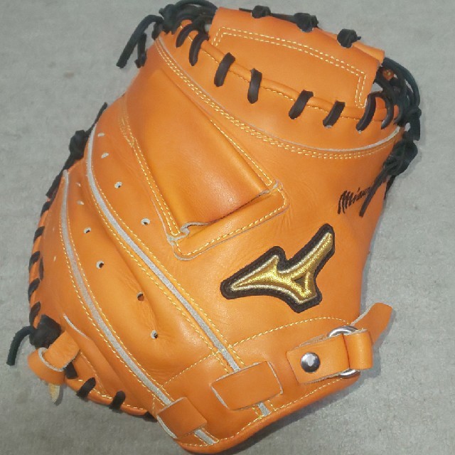 MIZUNO(ミズノ)のほぼ新品!ミズノプロ軟式キャッチャーミット スポーツ/アウトドアの野球(グローブ)の商品写真