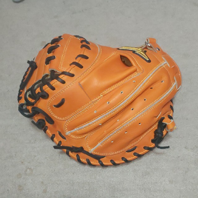 MIZUNO(ミズノ)のほぼ新品!ミズノプロ軟式キャッチャーミット スポーツ/アウトドアの野球(グローブ)の商品写真