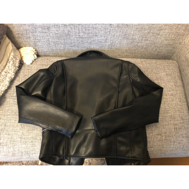 ZARA(ザラ)のZARAライダースジャケット レディースのジャケット/アウター(ライダースジャケット)の商品写真