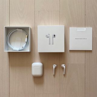 アップル(Apple)のAirPods (1st gen)(ヘッドフォン/イヤフォン)