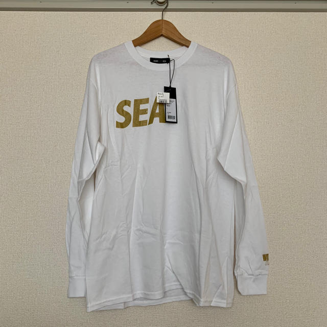 GDC(ジーディーシー)のWIND AND SEA SEA（small）L/S TEE Lサイズ　阪急限定 メンズのトップス(Tシャツ/カットソー(七分/長袖))の商品写真