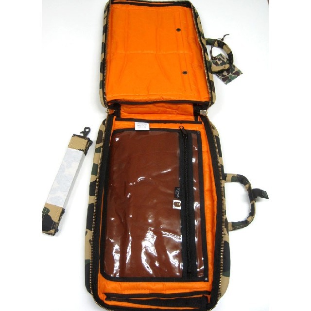A BATHING APE(アベイシングエイプ)のエイプ x  ポーター3WAYブリーフケース黄カモ メンズのバッグ(ビジネスバッグ)の商品写真