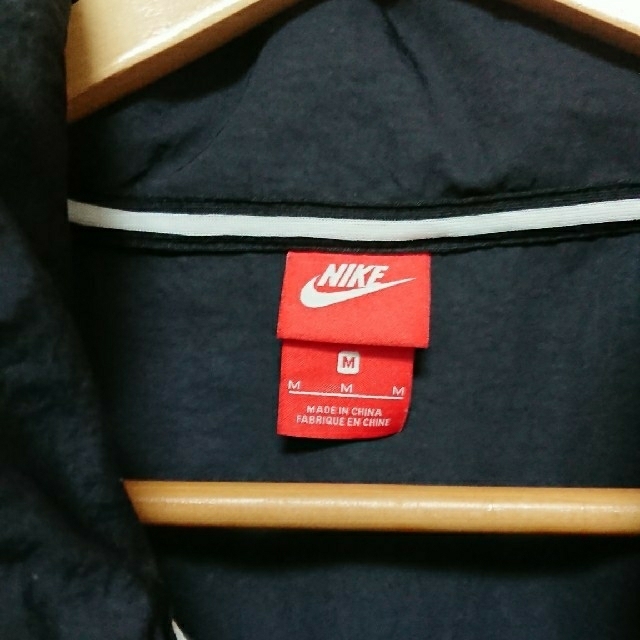 NIKE(ナイキ)のNIKE AS M NSW JKT HD ANRK QS メンズのジャケット/アウター(ナイロンジャケット)の商品写真