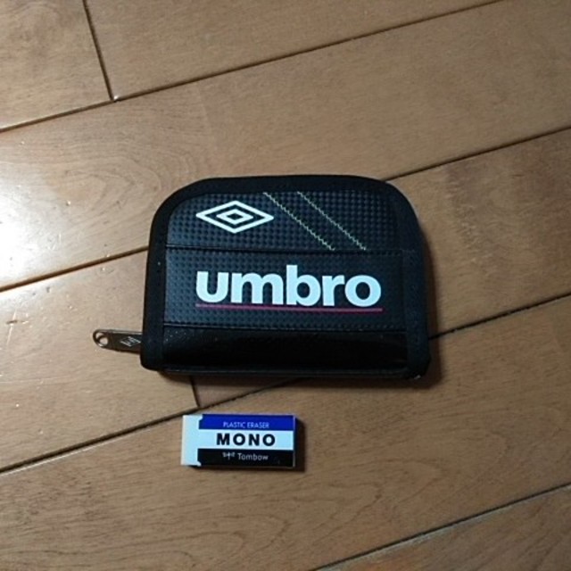 umbro　二つ折り財布【美品】 キッズ/ベビー/マタニティのこども用ファッション小物(財布)の商品写真