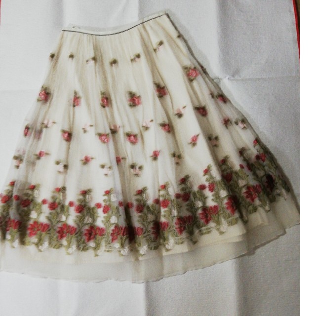 Lois CRAYON(ロイスクレヨン)のすみれ様専用　Lois CRAYON　花柄スカート レディースのスカート(ロングスカート)の商品写真