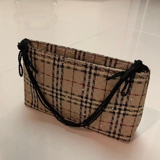 バーバリー(BURBERRY)の新品未使用❣️バーバリーロンドン　パーティー　クラッチ　バッグ(クラッチバッグ)