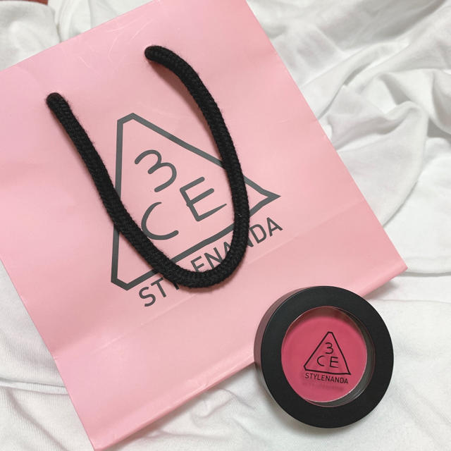 3ce(スリーシーイー)の3CE ワンカラーシャドウ　ピンク コスメ/美容のベースメイク/化粧品(アイシャドウ)の商品写真